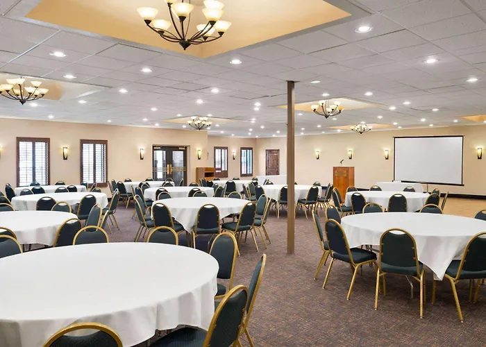 Ramada By Wyndham Tucson