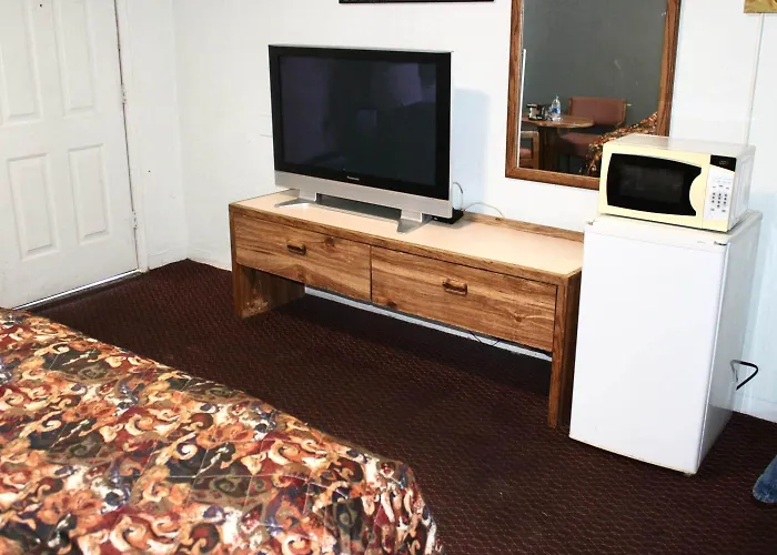 Economy Inn